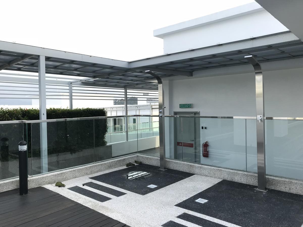 Apartamento de 68 m² con 2 habitación/es y 1 baño/s de uso privado, en Distrito Central de Negocios Kota Kinabalu Exterior foto